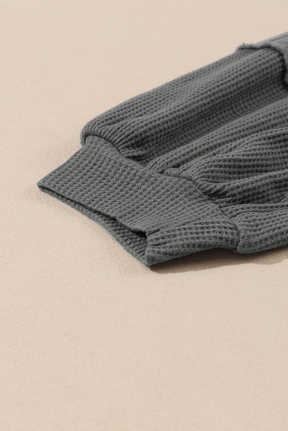 Gray Exposed Seam Patchwork Bubble Sleeve Waffle Knit Top